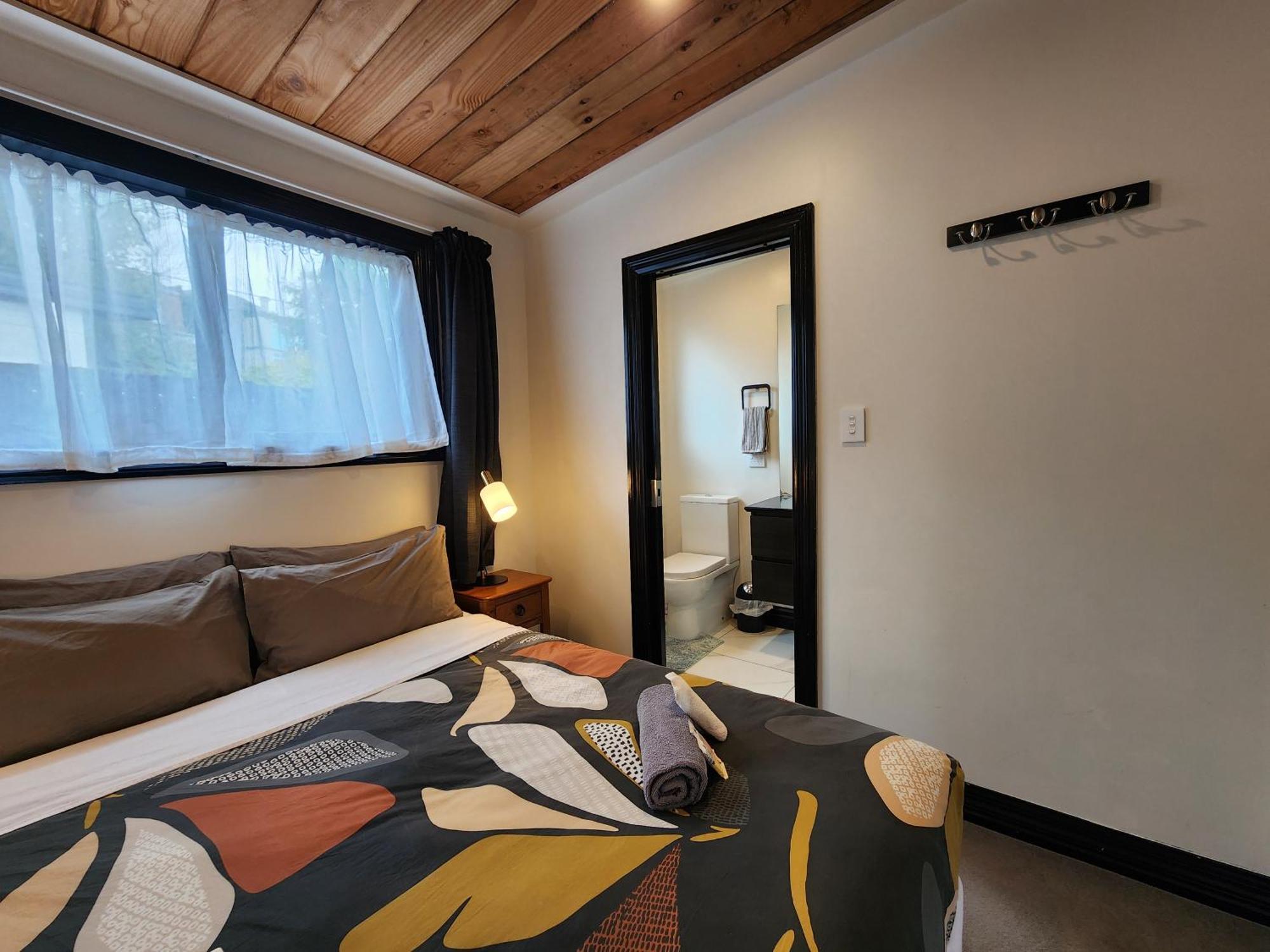 A Stone'S Throw From Town Tiny Home Dunedin Exterior foto